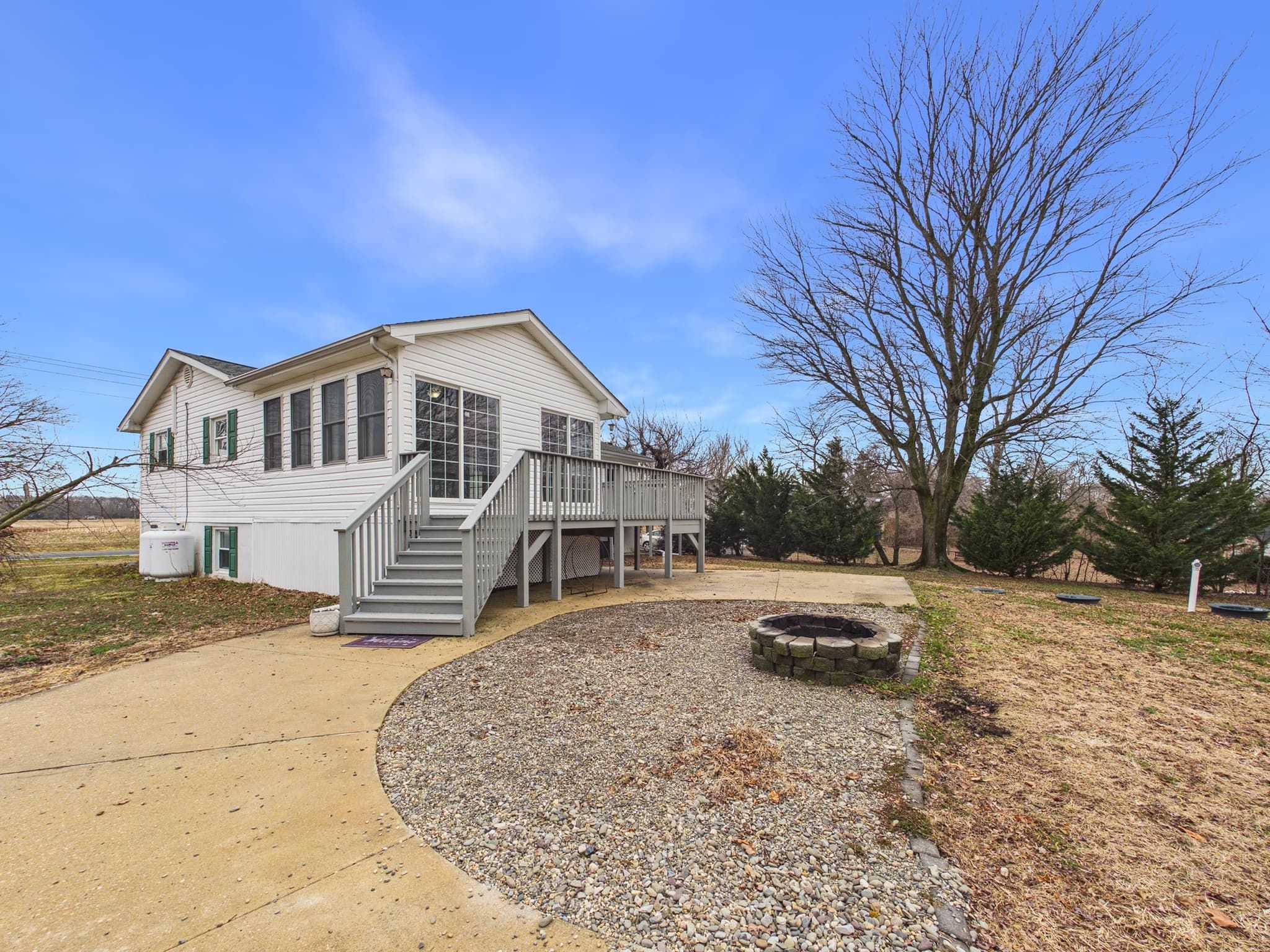 Gallery image slideShow25