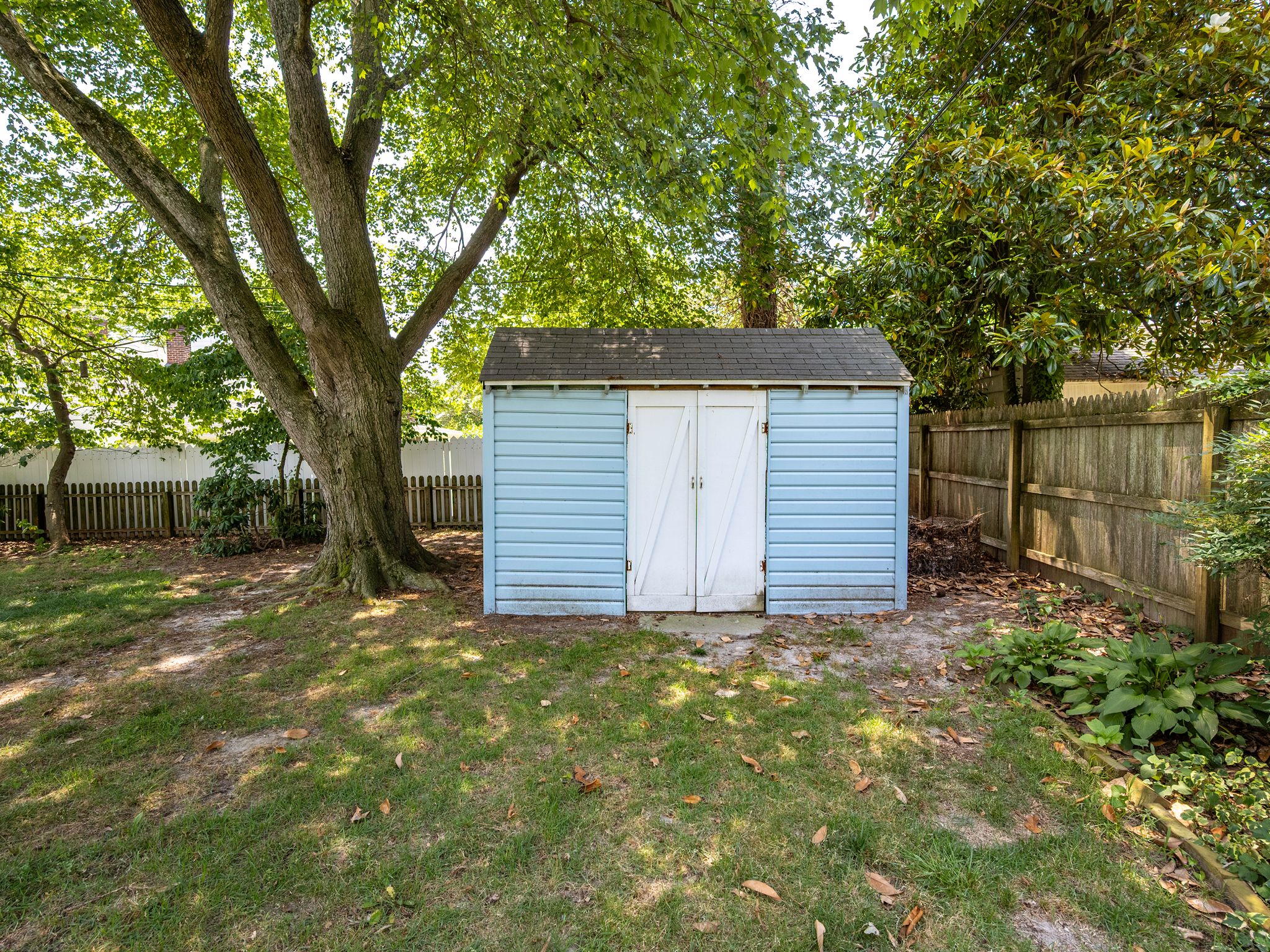 Gallery image slideShow26