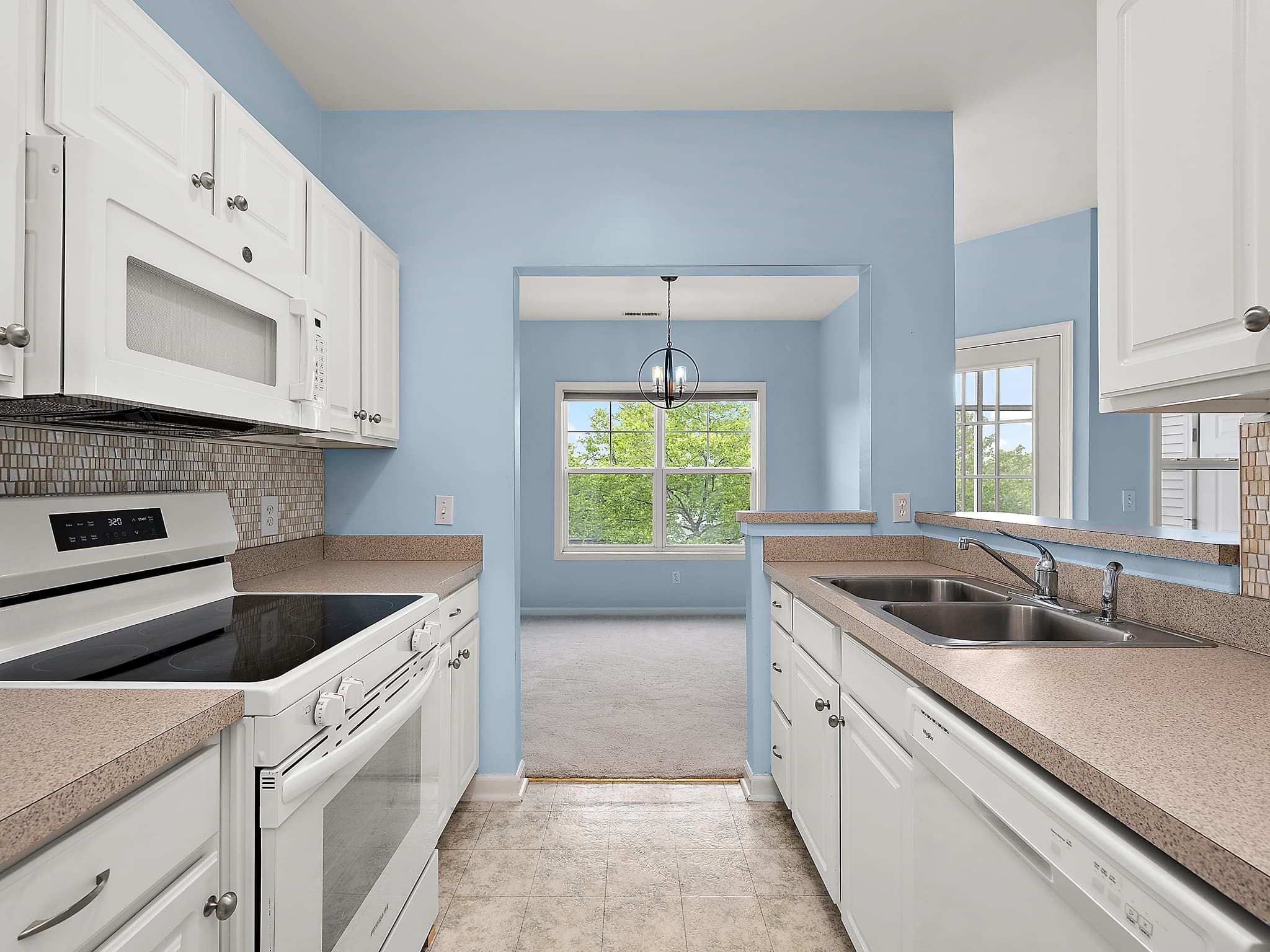 Gallery image slideShow5