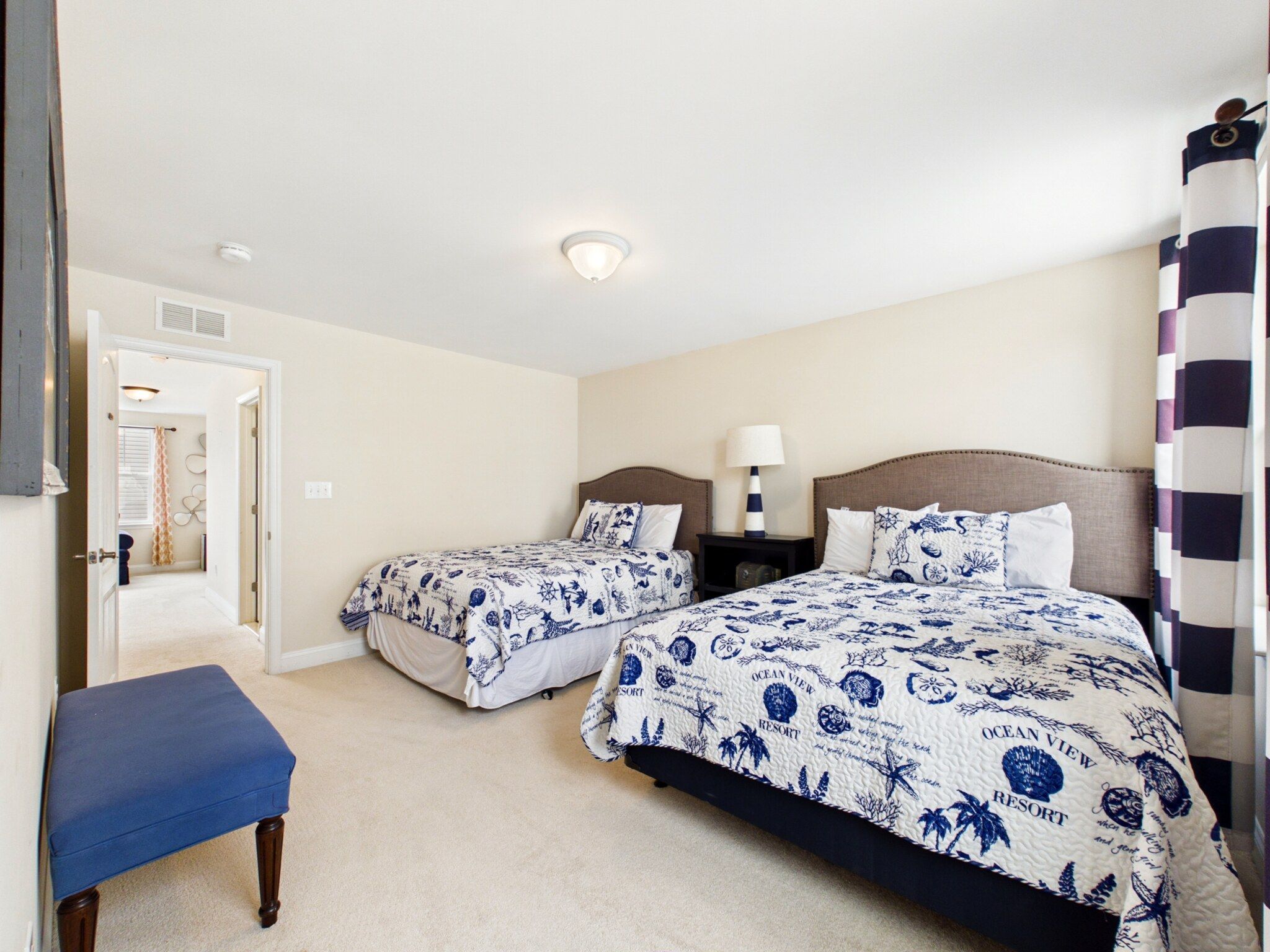 Gallery image slideShow59